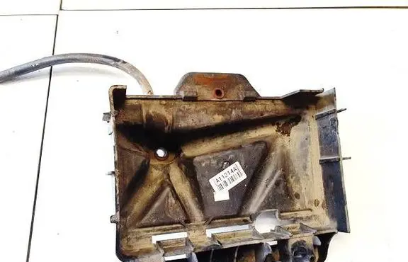 Skoda Fabia Mk2 (5J) Battery box tray 6Q0915331