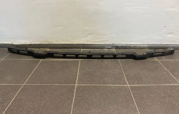 Volkswagen Transporter - Caravelle T4 Front bumper mounting bracket 701807183B