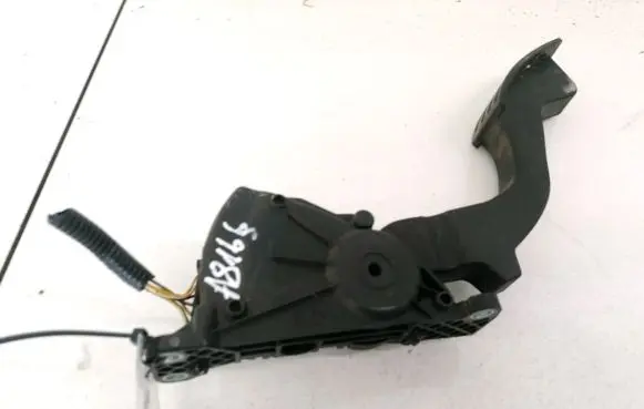 Volvo V50 Accelerator throttle pedal 4M519F836AH 4M51-9F836-AH