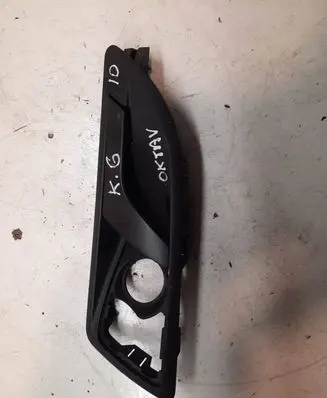 Skoda Octavia Mk2 (1Z) Front door interior handle