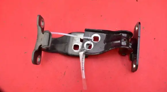 Opel Astra J Tailgate/trunk/boot hinge 