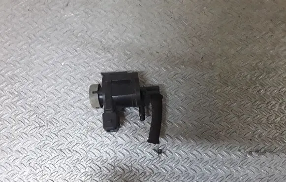 Volkswagen PASSAT B5.5 Starter motor/solenoid 1J0906283A