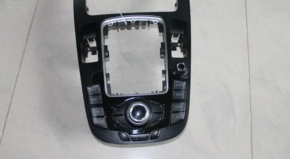 Head unit multimedia control