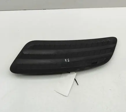 Mercedes-Benz Sprinter W907 W910 Quarter panel pressure vent A9108360700
