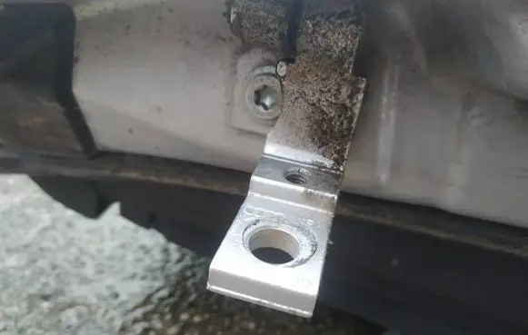 Audi A4 S4 B7 8E 8H Rear door lower hinge