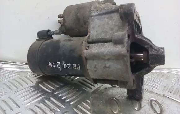 Peugeot 206 Starter motor D6RA572