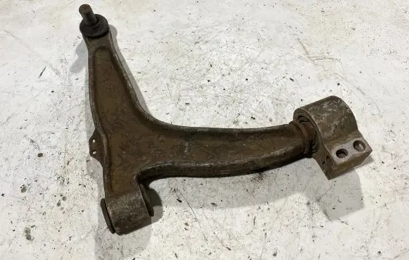 Opel Vectra C Front lower control arm/wishbone