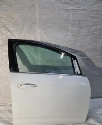 Ford C-MAX II Front door 