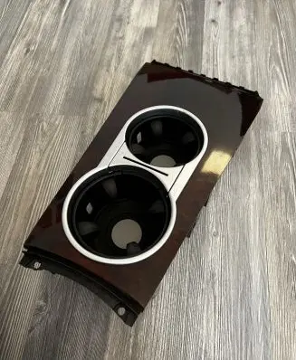 Cup holder front