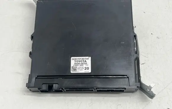 Toyota Highlander XU50 Other control units/modules 892600E020