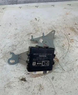 Lexus IS III XE30 Light module LCM 8996053140