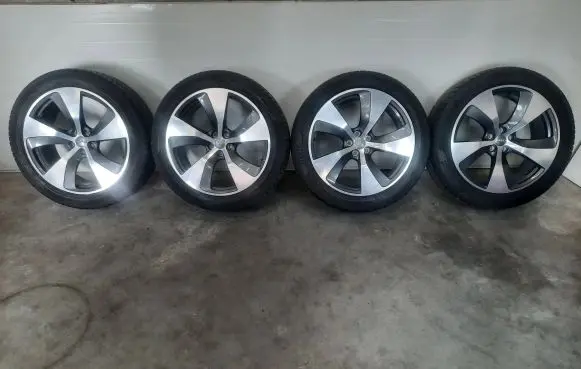Audi Q7 4M R21 alloy rim 4M0601025E