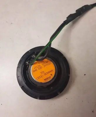 Audi A6 S6 C5 4B Front door speaker 4913410164