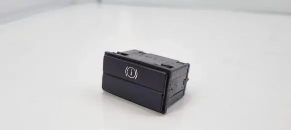 Volkswagen Golf I Hand parking brake switch 113919232