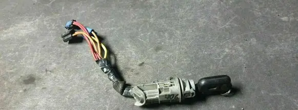 Peugeot 406 Ignition lock N0500109