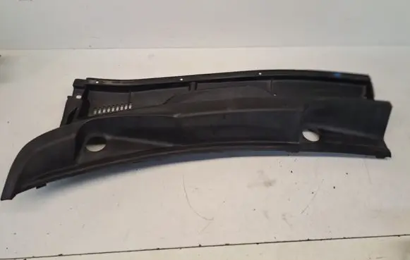 Toyota Prius (XW20) Wiper trim 5570947070