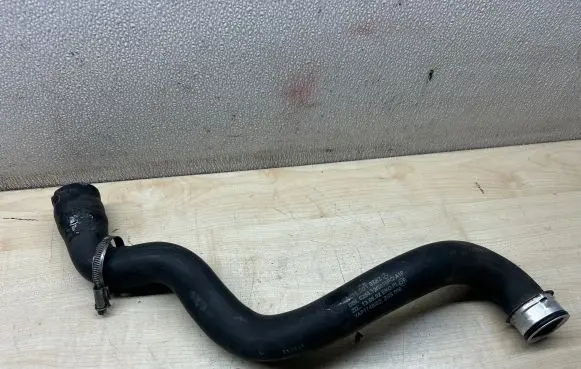 Mercedes-Benz E W211 Engine coolant pipe/hose A2115010782