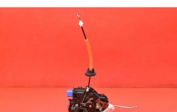 Audi A8 S8 D3 4E Front door lock 4E1837016