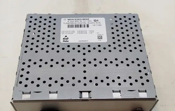 Mercedes-Benz C W205 Navigation unit CD/DVD player A2229003210