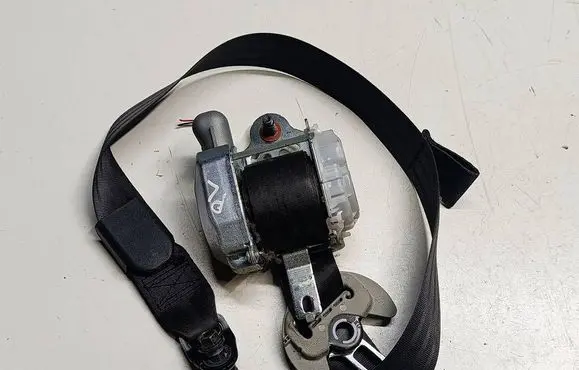 KIA Ceed Front seatbelt 88810A2100U2 88810A2100 88820A2100