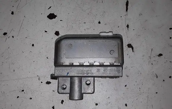 Toyota Corolla Verso AR10 Steering wheel lock 450200F1