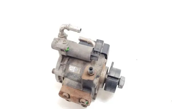 Volkswagen Caddy Fuel injection high pressure pump 03L130755E