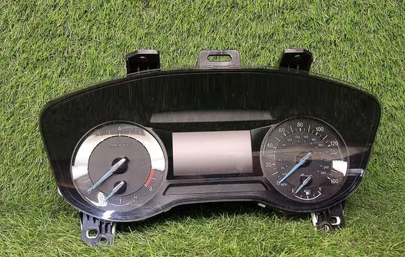Speedometer (instrument cluster)
