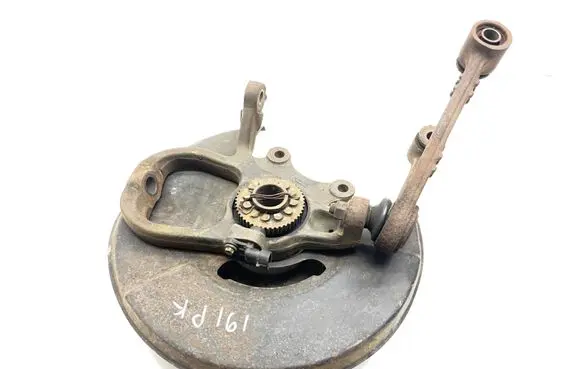 Front wheel hub