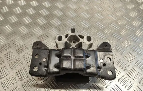 Volkswagen Golf VII Engine mount bracket 5Q0199555T
