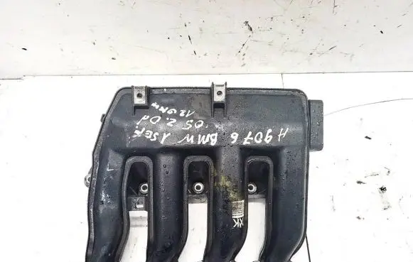 BMW 1 E81 E87 Intake manifold 7787318