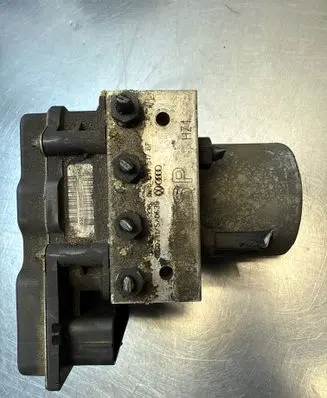 Audi A4 S4 B7 8E 8H ABS Pump 8E0910517H 8E0614517BF