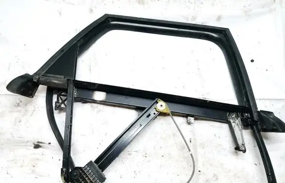 Audi A4 S4 B6 8E 8H Rear door window/glass frame 