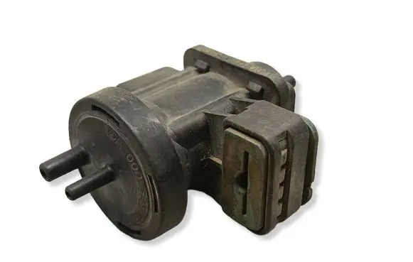 Mercedes-Benz C W203 Turbo solenoid valve A0005450527
