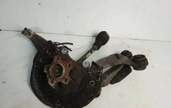 BMW 6 G32 Gran Turismo Front wheel hub spindle knuckle 6861173 t864814902 t8648149