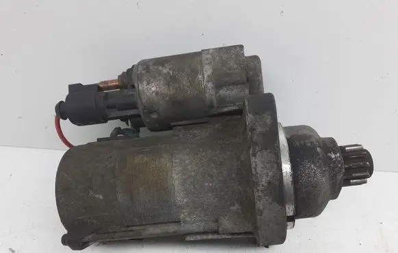 Volkswagen PASSAT B6 Starter motor 02M911023N