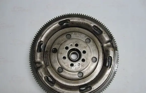 Audi A4 S4 B8 8K Flywheel 458GB
