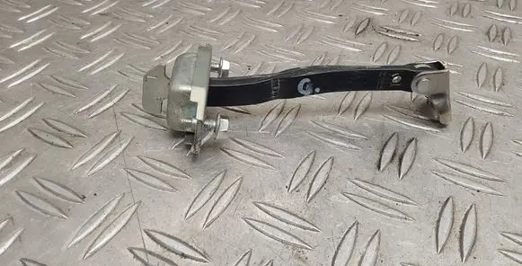 Toyota RAV 4 (XA40) Rear door check strap stopper 