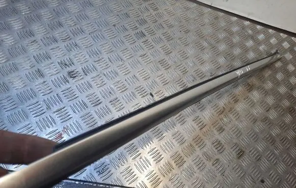 Volkswagen Jetta VI Rear door glass trim molding