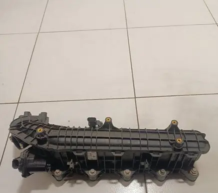 Opel Insignia B Intake manifold 55503705 AM42828100065100