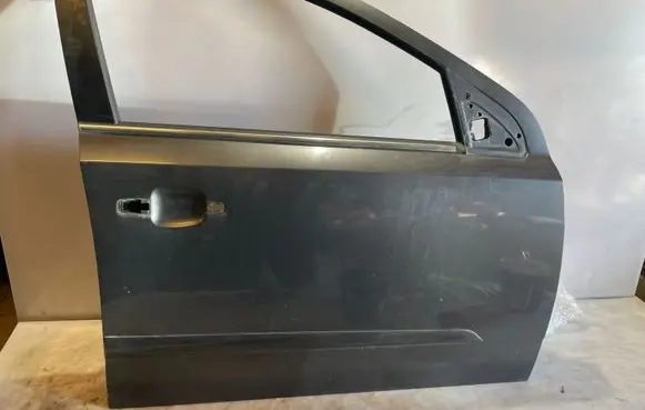 Opel Astra H Front door