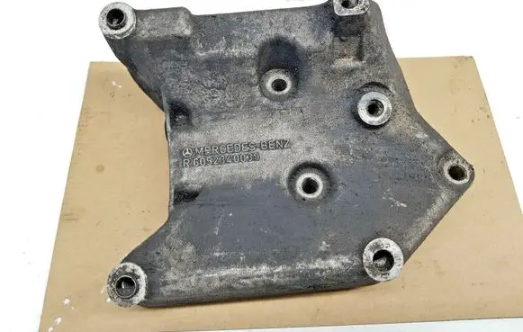 Mercedes-Benz E W210 Engine mount bracket 6052340039 nr3348