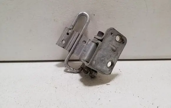 Audi A6 S6 C6 4F Rear door lower hinge 8E0833411