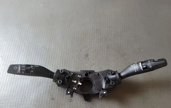 KIA Sportage Wiper turn signal indicator stalk/switch 93404D9962