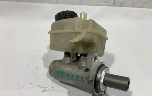 Mercedes-Benz A W168 Master brake cylinder A0064300001 A1684300302