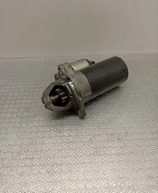 BMW 3 F30 F35 F31 Starter motor 8612576 0001147425 20150405