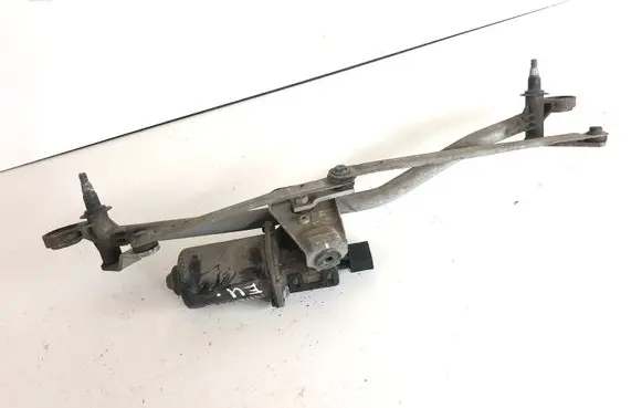 Mazda 3 I Front wiper linkage and motor