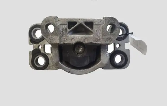 Volvo XC60 Engine mount bracket HL8090M03