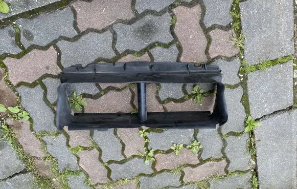 Ford Focus Intercooler air guide/duct channel BM518314BC