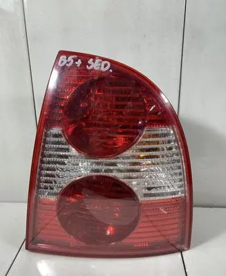Volkswagen PASSAT B5.5 Rear/tail lights 3B5945096AE059