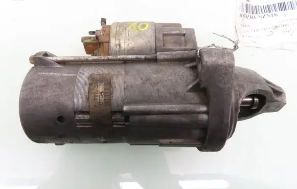 BMW X3 E83 Starter motor D7G4 7787354